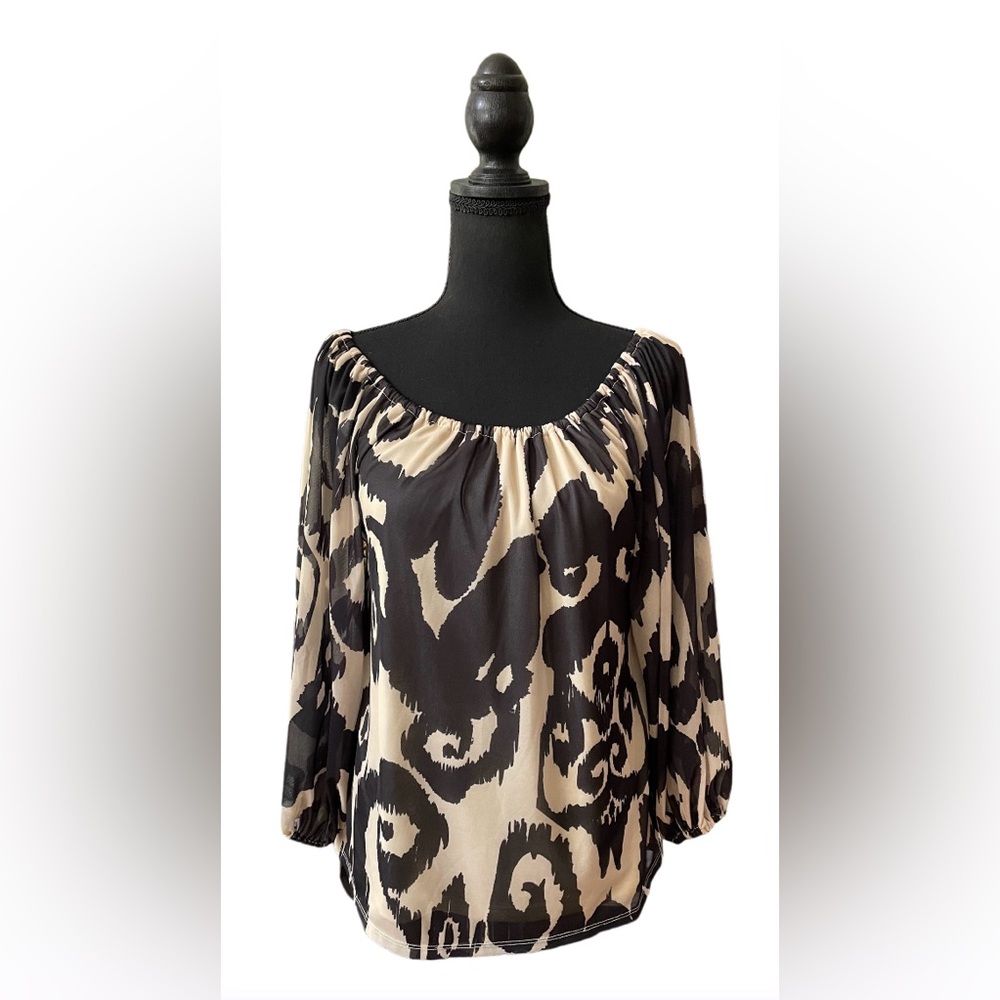 G by Giuliana: Black and Tan Pattern Blouse